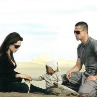 Jolie-Pitt Sogok Pemerintah Namibia?